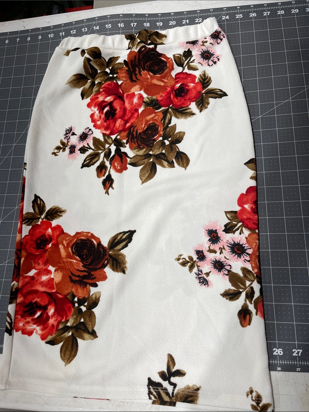 MOA USA Cream Pencil Skirt with Red & Brown Rose Print